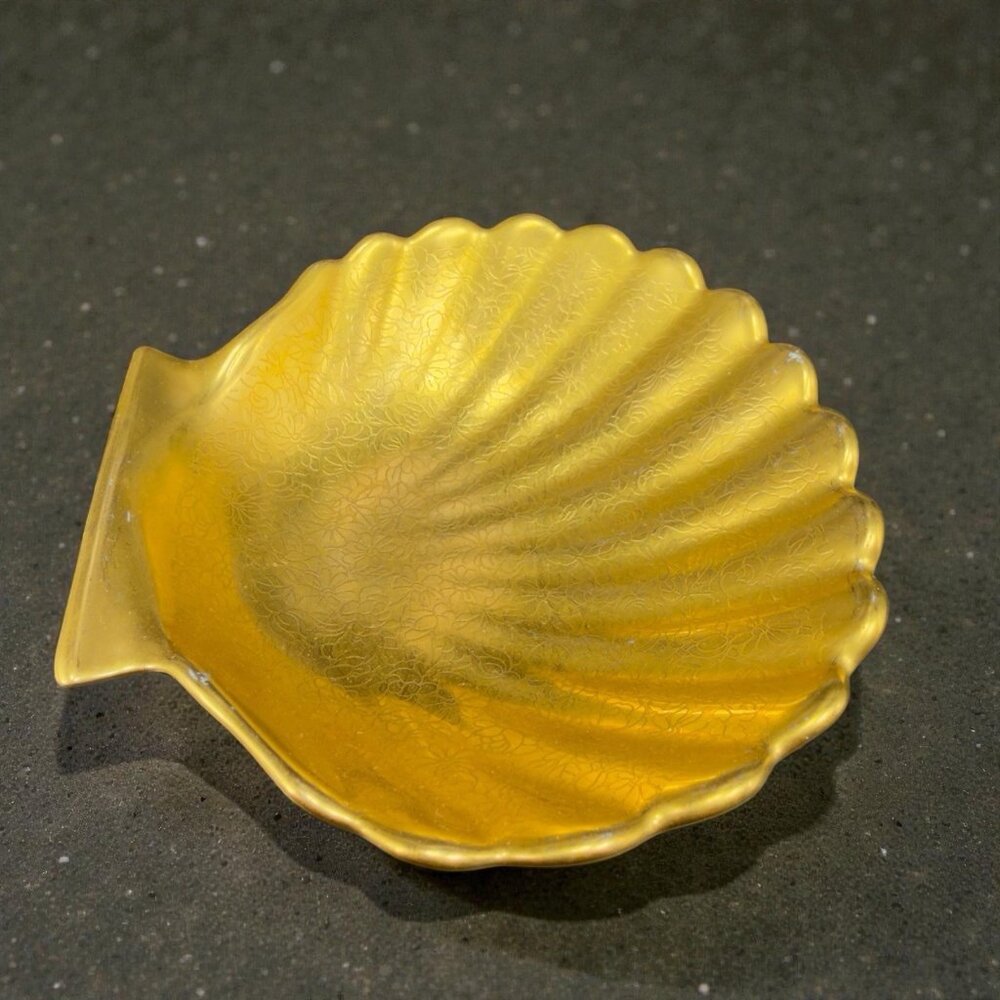 Pickard China Shell Trinket Dish Plate Container Made In The USA Fine Porcelain